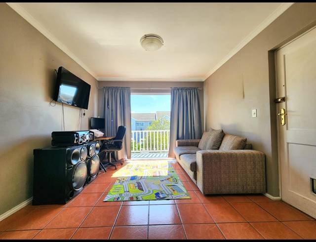 1 BEDROOM APARTMENT FOR SALE IN TOWNSEND ESTATE